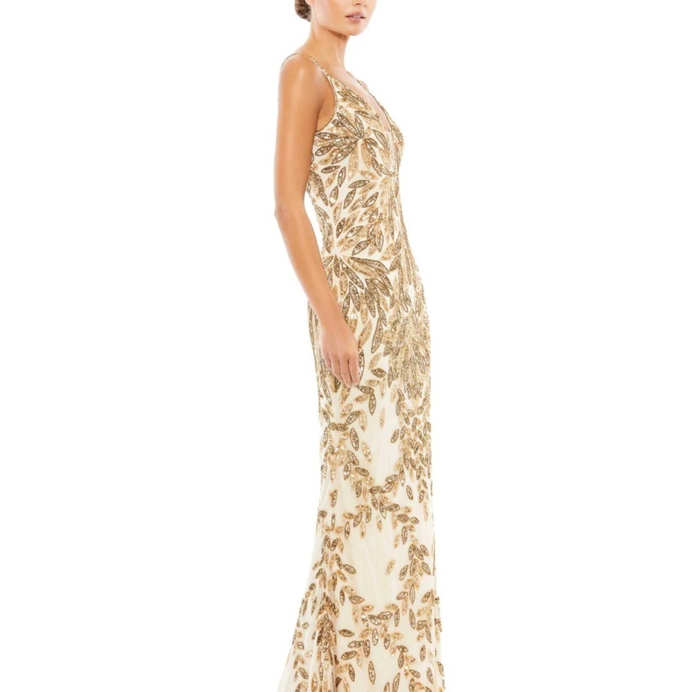MAC DUGGAL EMBELLISHED LEAF EVENING GOWN #5107
Worn for 2 hours - Picture 3 of 11